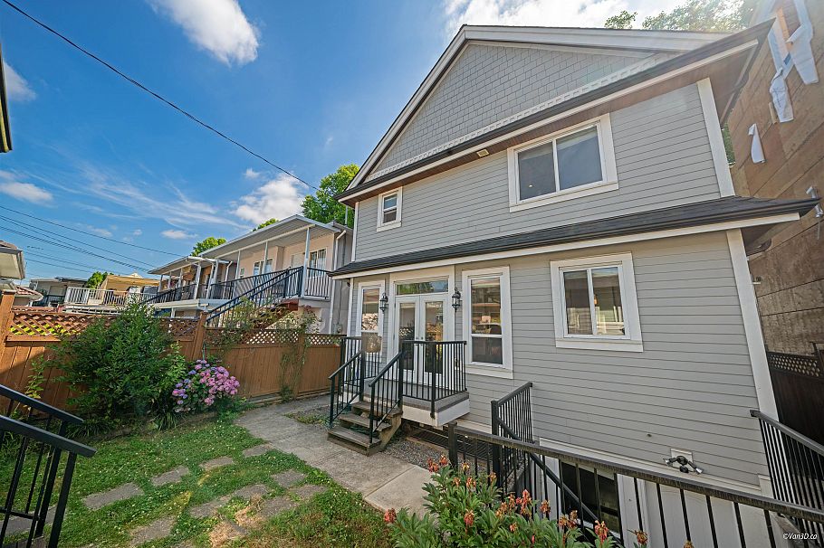 5319 Chambers Street Vancouver, BC - 30