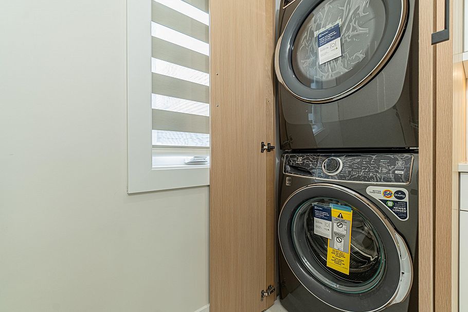 1554 W 66th Avenue Vancouver, BC - 20