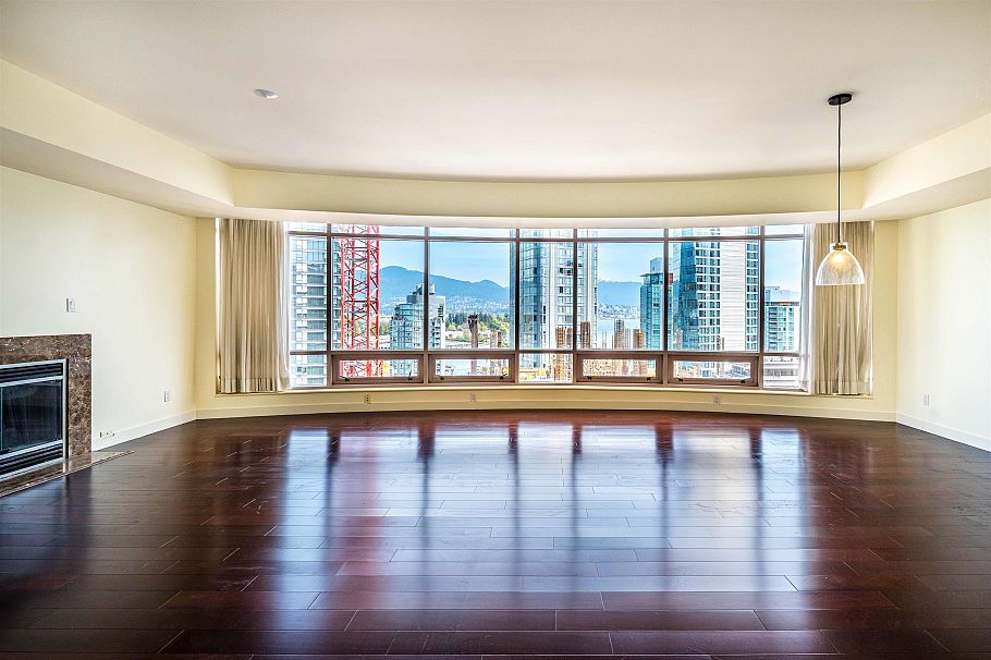 10A 1500 Alberni Street Vancouver, BC - 2