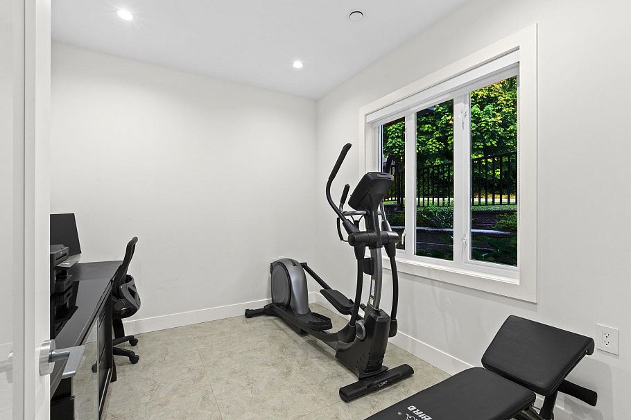 4935 Cedarcrest Avenue North Vancouver, BC - 17