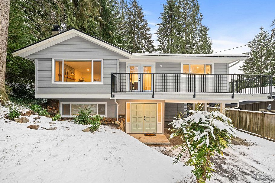 4593 Cliffmont Road North Vancouver, BC - 2