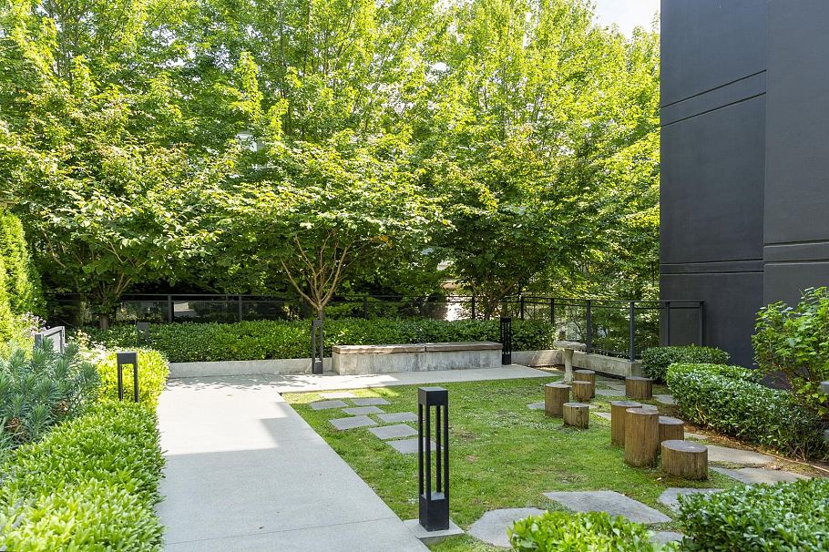 206 7428 Alberta Street Vancouver, BC - 7