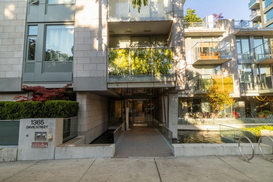 1704 1365 Davie Street Vancouver, BC - 36