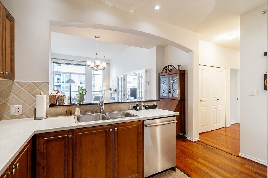 402 2175 Salal Drive Vancouver, BC - 10