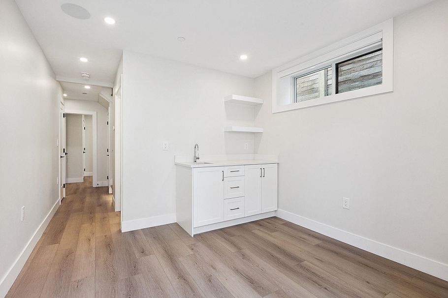4115 Elgin Street Vancouver, BC - 30