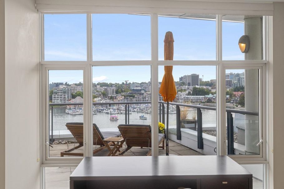 805 1383 Marinaside Crescent Vancouver, BC - 24