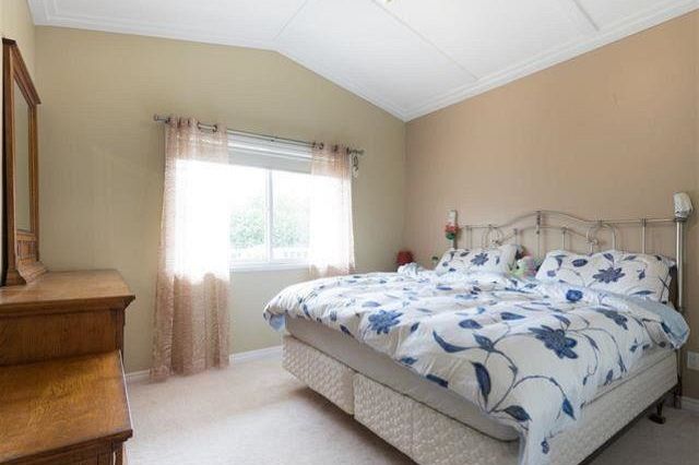 2052 Westview Drive North Vancouver, BC - 11