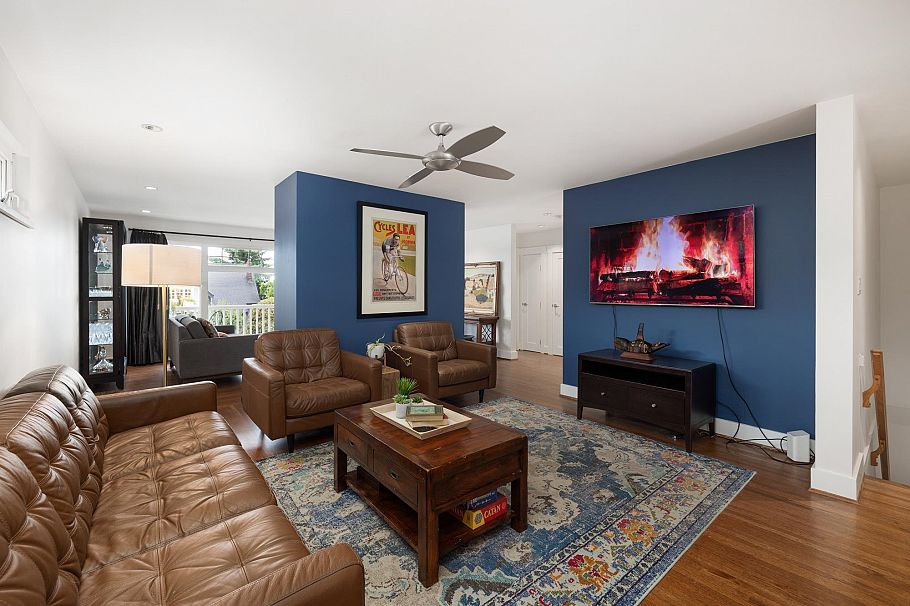 518 E 7th Street North Vancouver, BC - 9