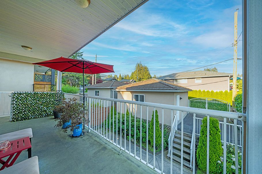 2052 Westview Drive North Vancouver, BC - 7