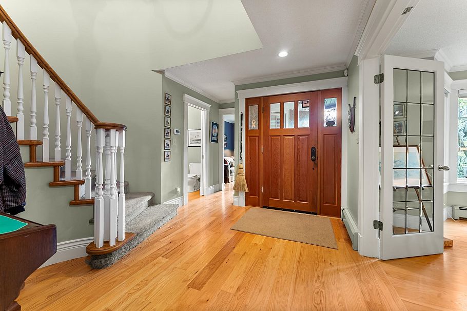 3171 W 42nd Avenue Vancouver, BC - 4