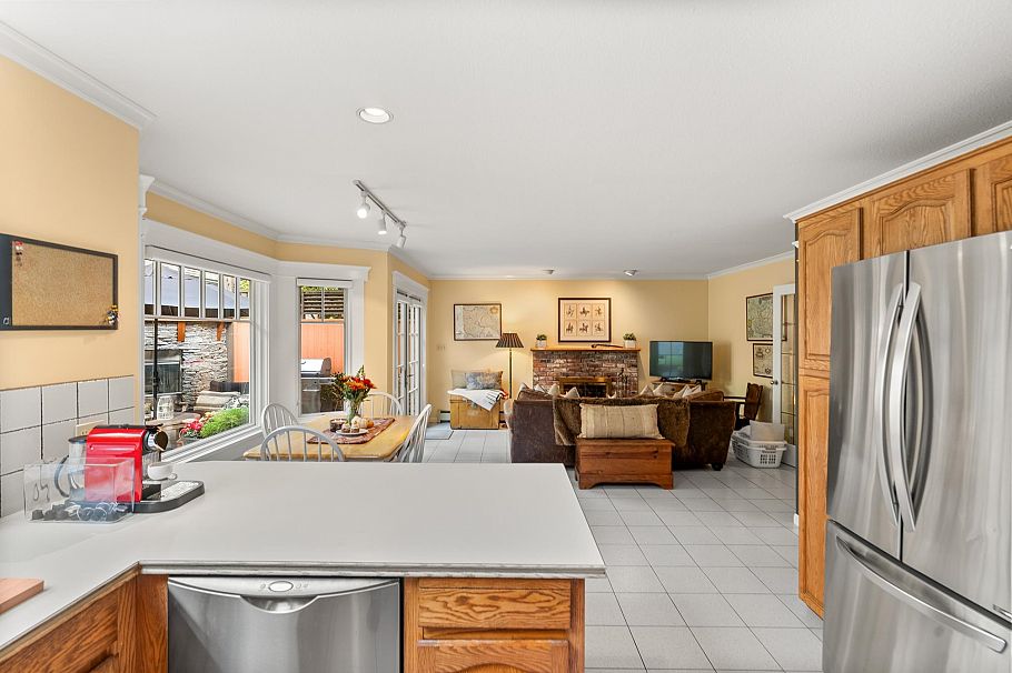 3171 W 42nd Avenue Vancouver, BC - 18