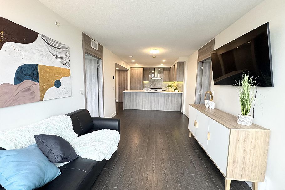 801 8800 Hazelbridge Way Richmond, BC - 16