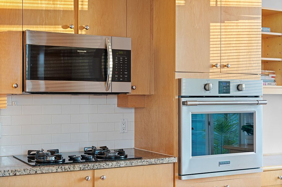 504 1790 Bayshore Drive Vancouver, BC - 21