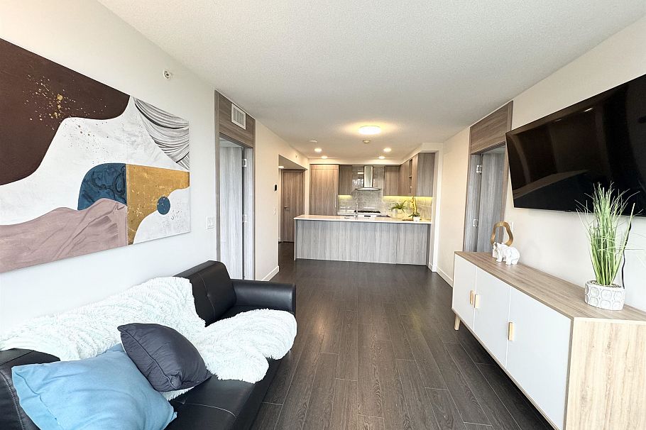 801 8800 Hazelbridge Way Richmond, BC - 15