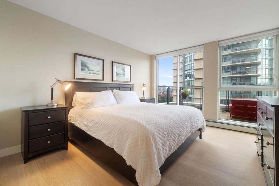 805 1383 Marinaside Crescent Vancouver, BC - 15