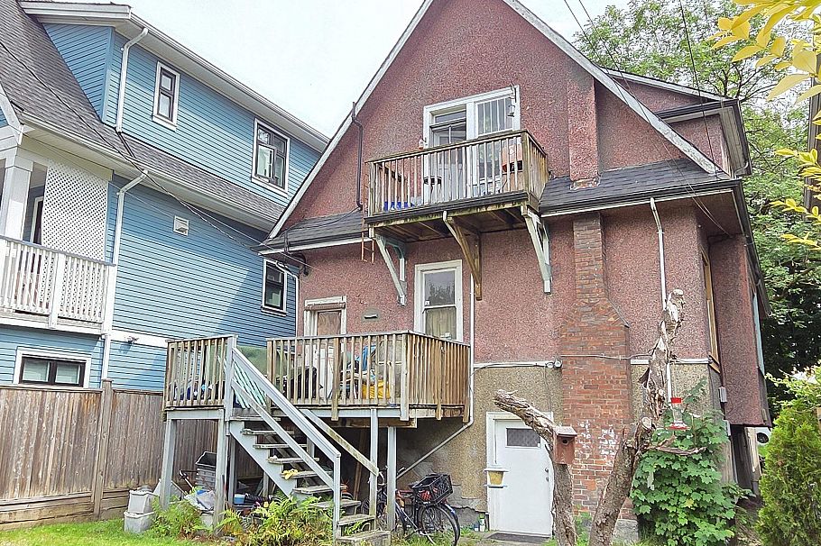 1761 William Street Vancouver, BC - 2
