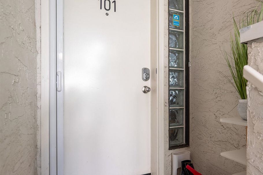 101 936 Bute Street Vancouver, BC - 29