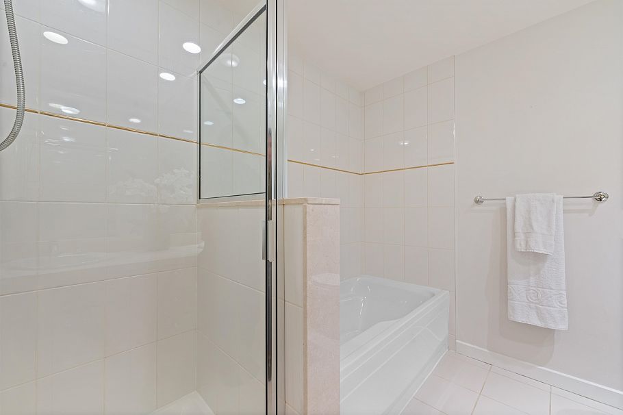 504 1790 Bayshore Drive Vancouver, BC - 28