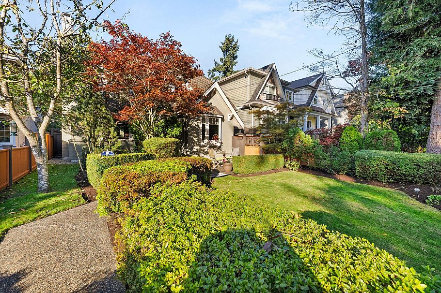 3171 W 42nd Avenue Vancouver, BC - 40