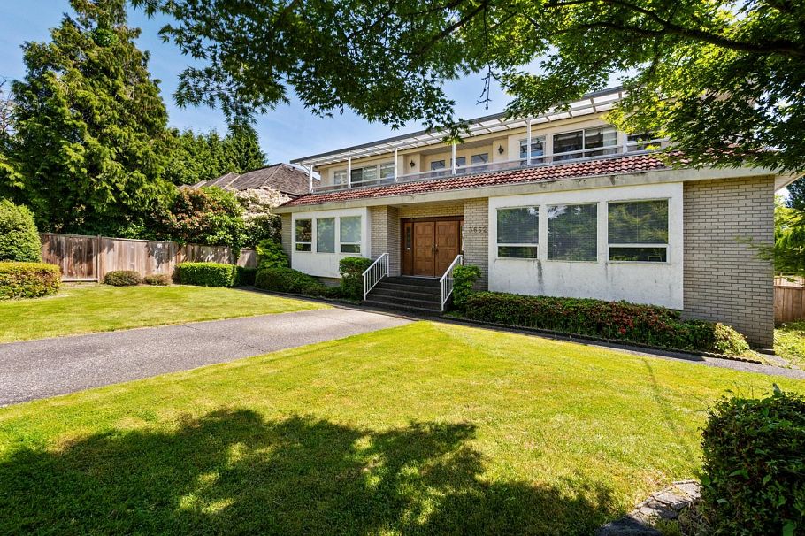 3662 W 49th Avenue Vancouver, BC - 16