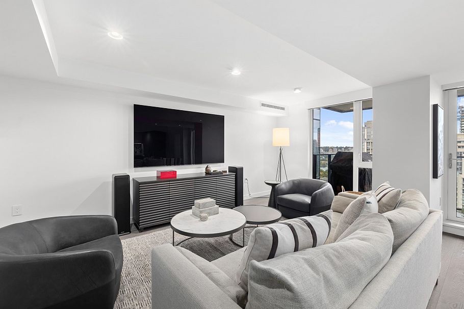 2208 1111 Richards Street Vancouver, BC - 5