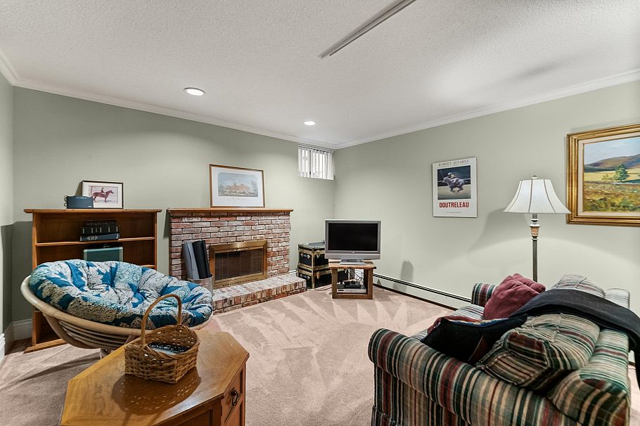 3171 W 42nd Avenue Vancouver, BC - 38