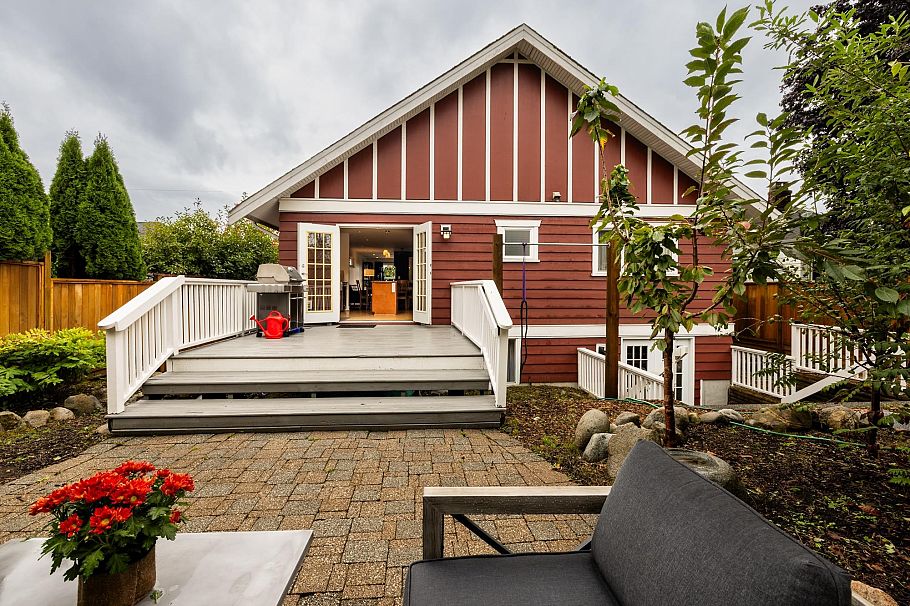 518 E 7th Street North Vancouver, BC - 20