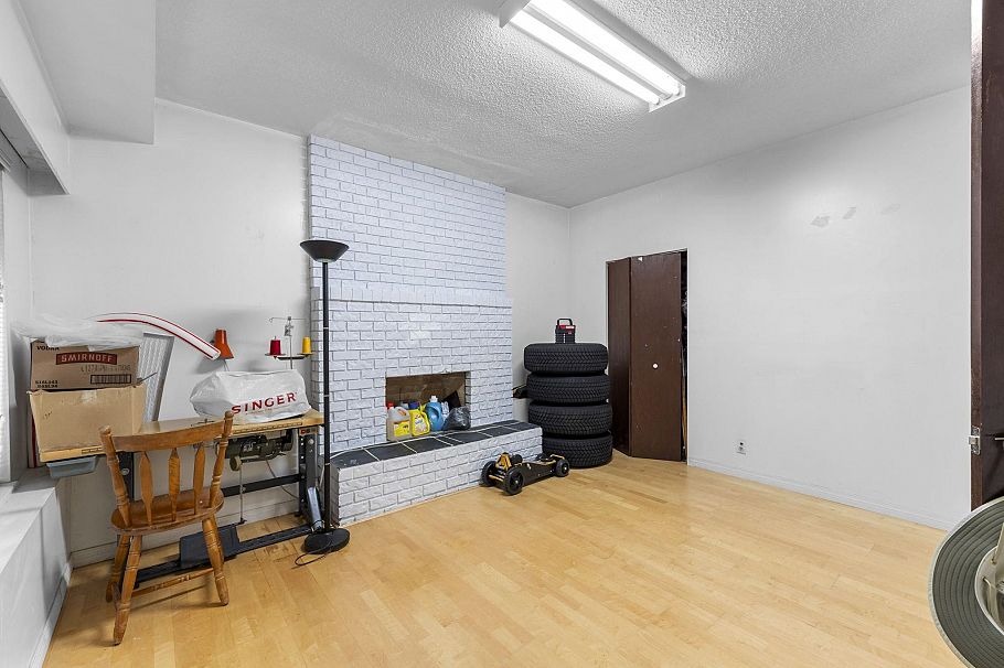 3361 William Street Vancouver, BC - 30