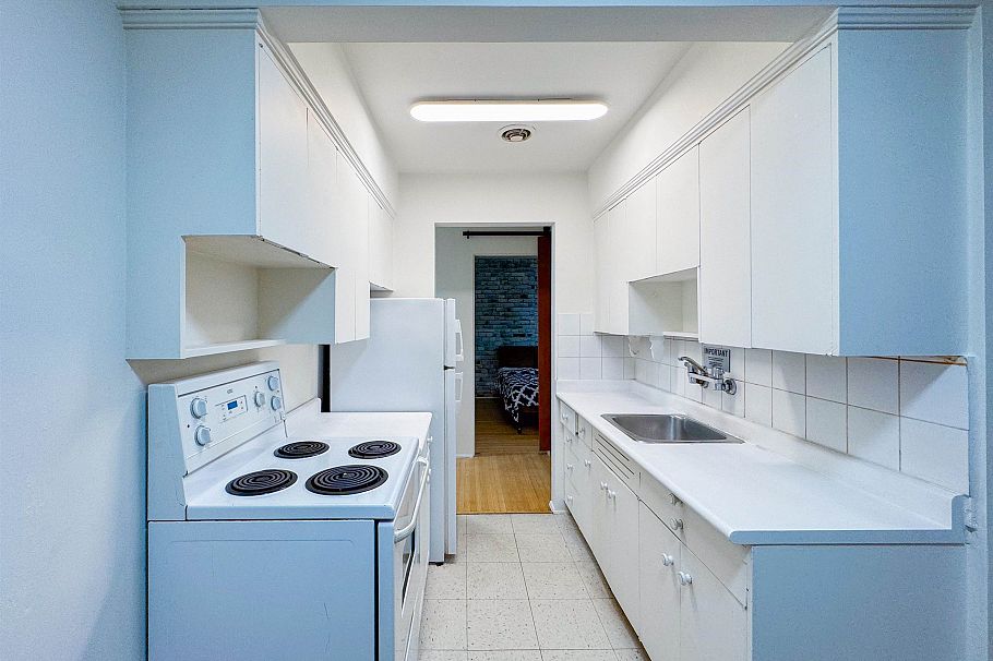 201 1925 NELSON STREET, Vancouver BC V6G 1N3 Vancouver, BC - 5