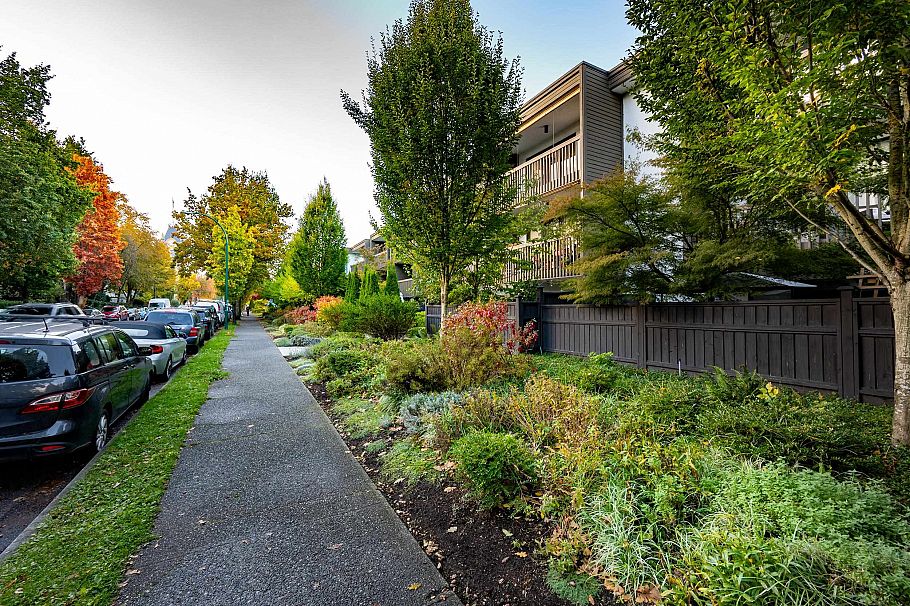 117 265 E 15th Avenue Vancouver, BC - 36