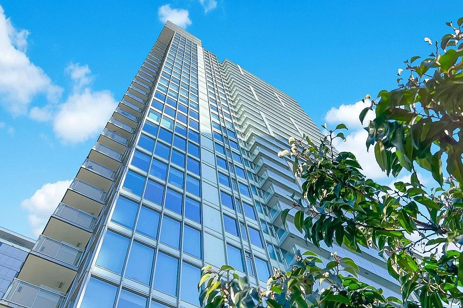 1004 8131 Nunavut Lane Vancouver, BC - 4