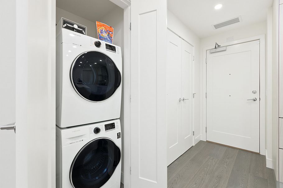 205 488 W 58th Avenue Vancouver, BC - 15