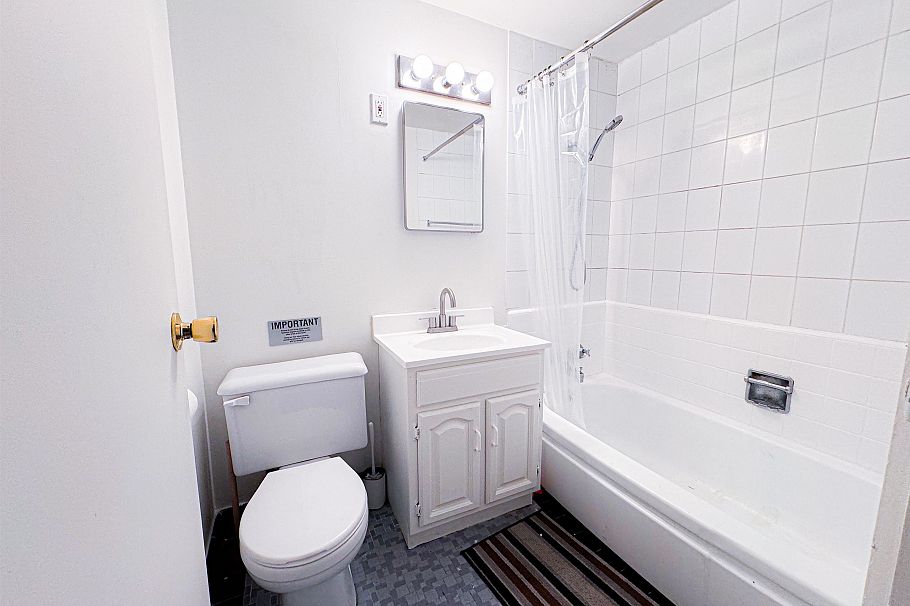 201 1925 NELSON STREET, Vancouver BC V6G 1N3 Vancouver, BC - 12