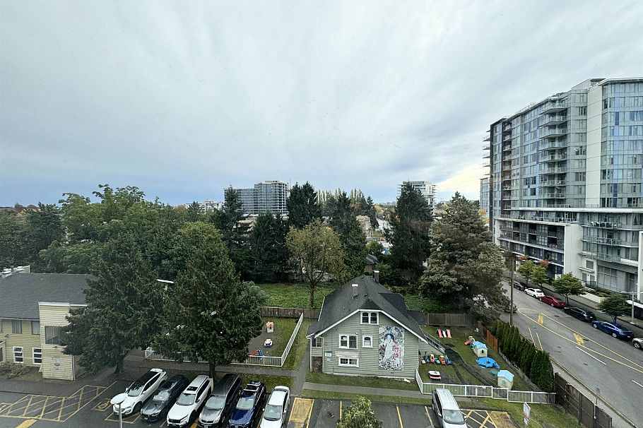 801 8800 Hazelbridge Way Richmond, BC - 22