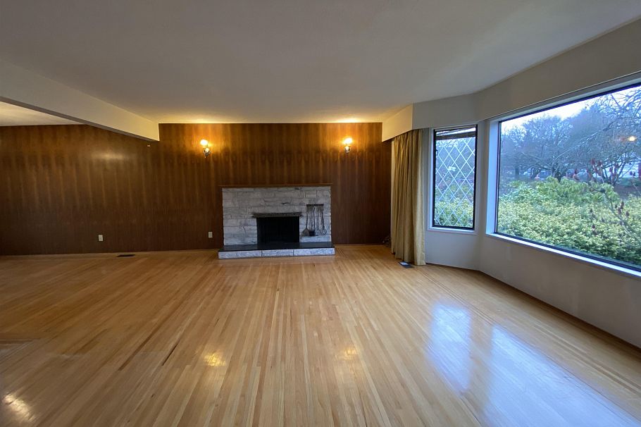 6145 SHERBROOKE STREET, Vancouver BC V5W 3N4 Vancouver, BC - 2