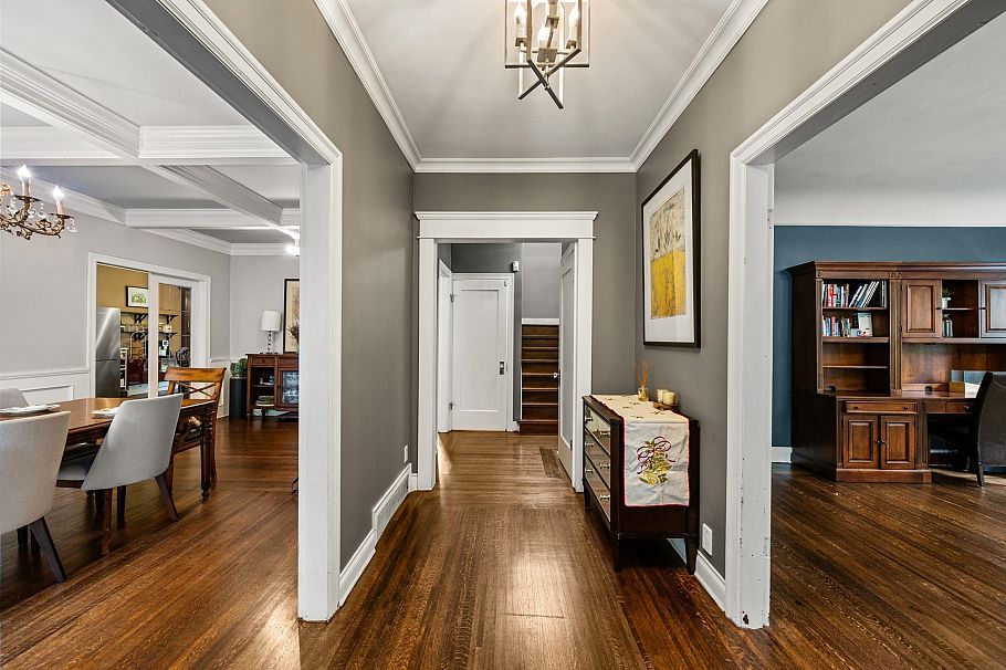 6050 Athlone Street Vancouver, BC - 2