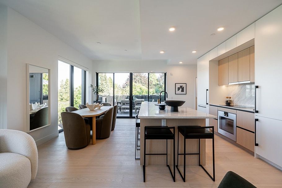 202 539 W 28th Avenue Vancouver, BC - 9