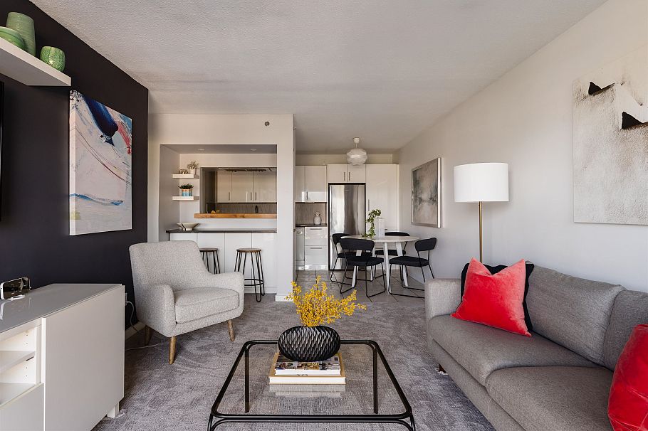 808 756 Great Northern Way Vancouver, BC - 1