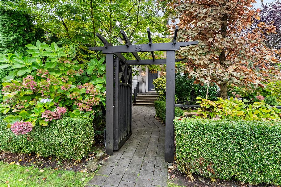 98 W 18th Avenue Vancouver, BC - 39