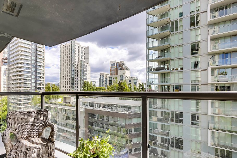 1102 501 Pacific Street Vancouver, BC - 6