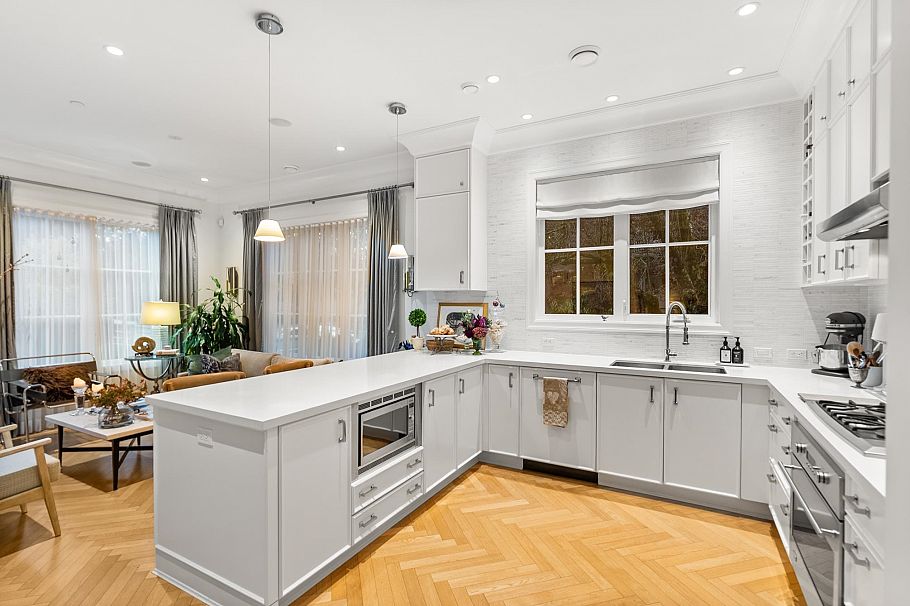 98 W 18th Avenue Vancouver, BC - 12