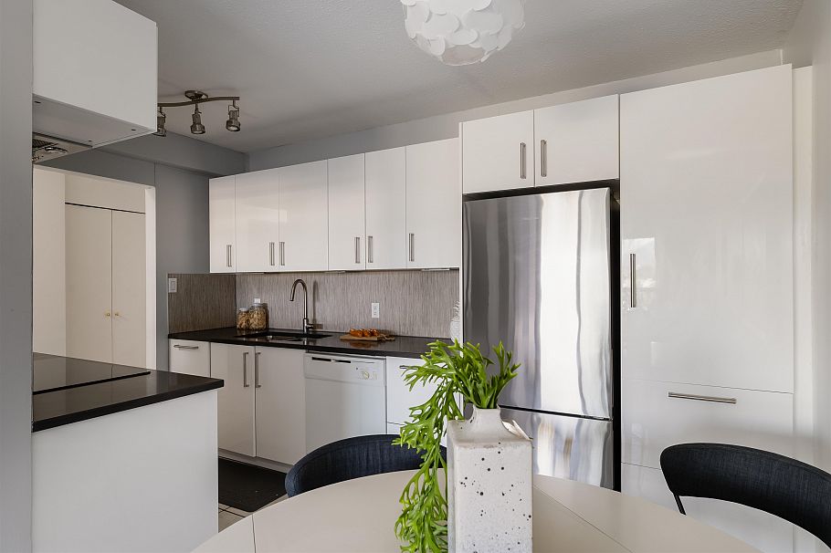 808 756 Great Northern Way Vancouver, BC - 14