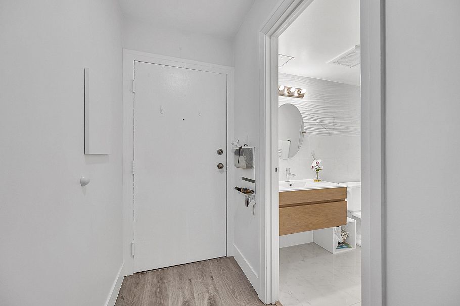 107 215 N Templeton Drive Vancouver, BC - 5