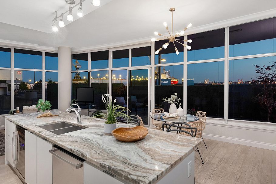 105 175 Victory Ship Way North Vancouver, BC - 5