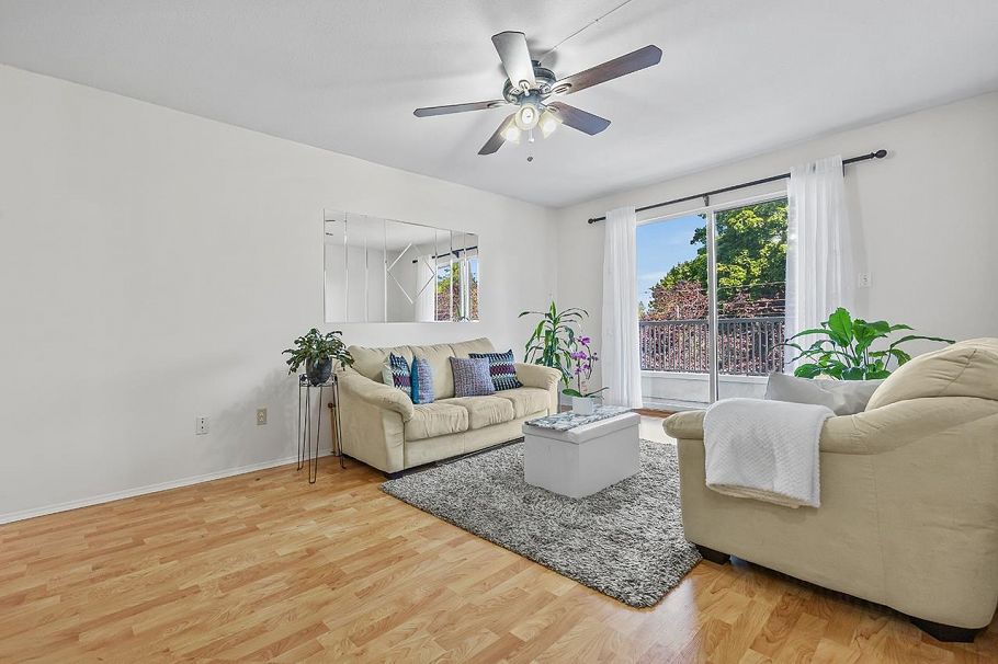 302 458 E 43rd Avenue Vancouver, BC - 5