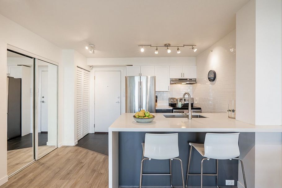 705 2733 Chandlery Place Vancouver, BC - 13