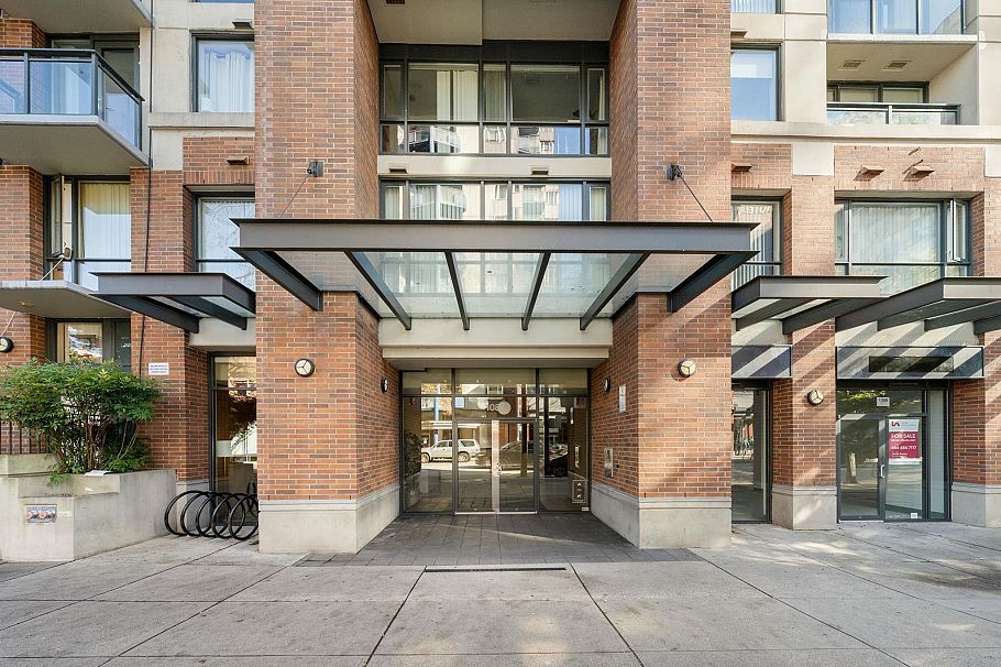 305 1082 Seymour Street Vancouver, BC - 31