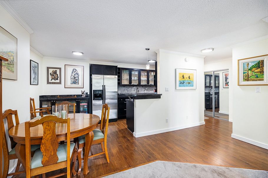 209 141 W 13th Street North Vancouver, BC - 9