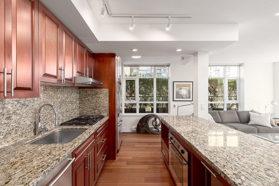 PH803 988 Richards Street Vancouver, BC - 11