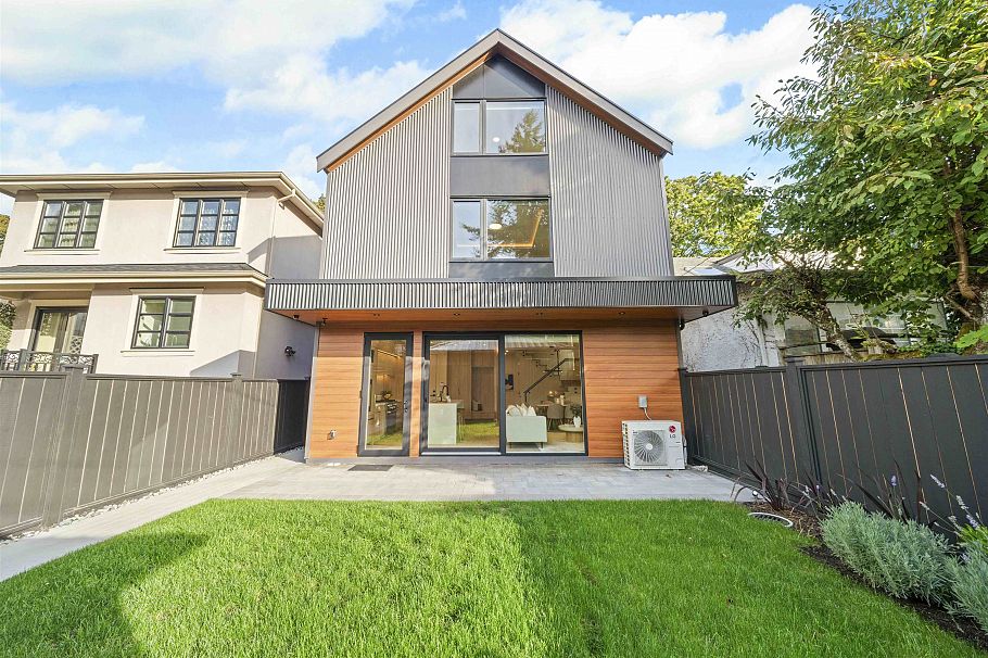 2 3466 W 22nd Avenue Vancouver, BC - 29